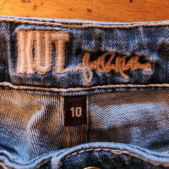 Kut from the Kloth Jean shorts, Size 10 - Picture 2 of 6